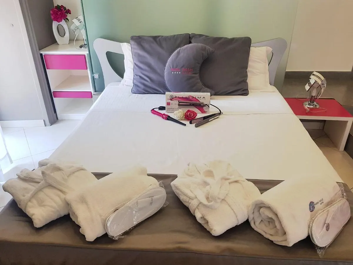 Hotel Nunù Napels 4*,  Italië
